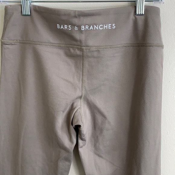 Bars and Branches leggings - Picture 6 of 7